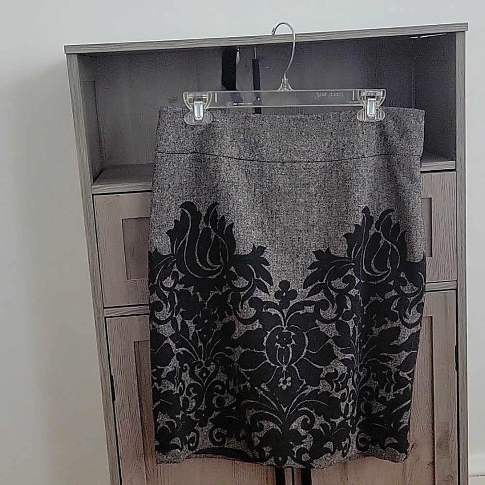 Skirt by Raffaella